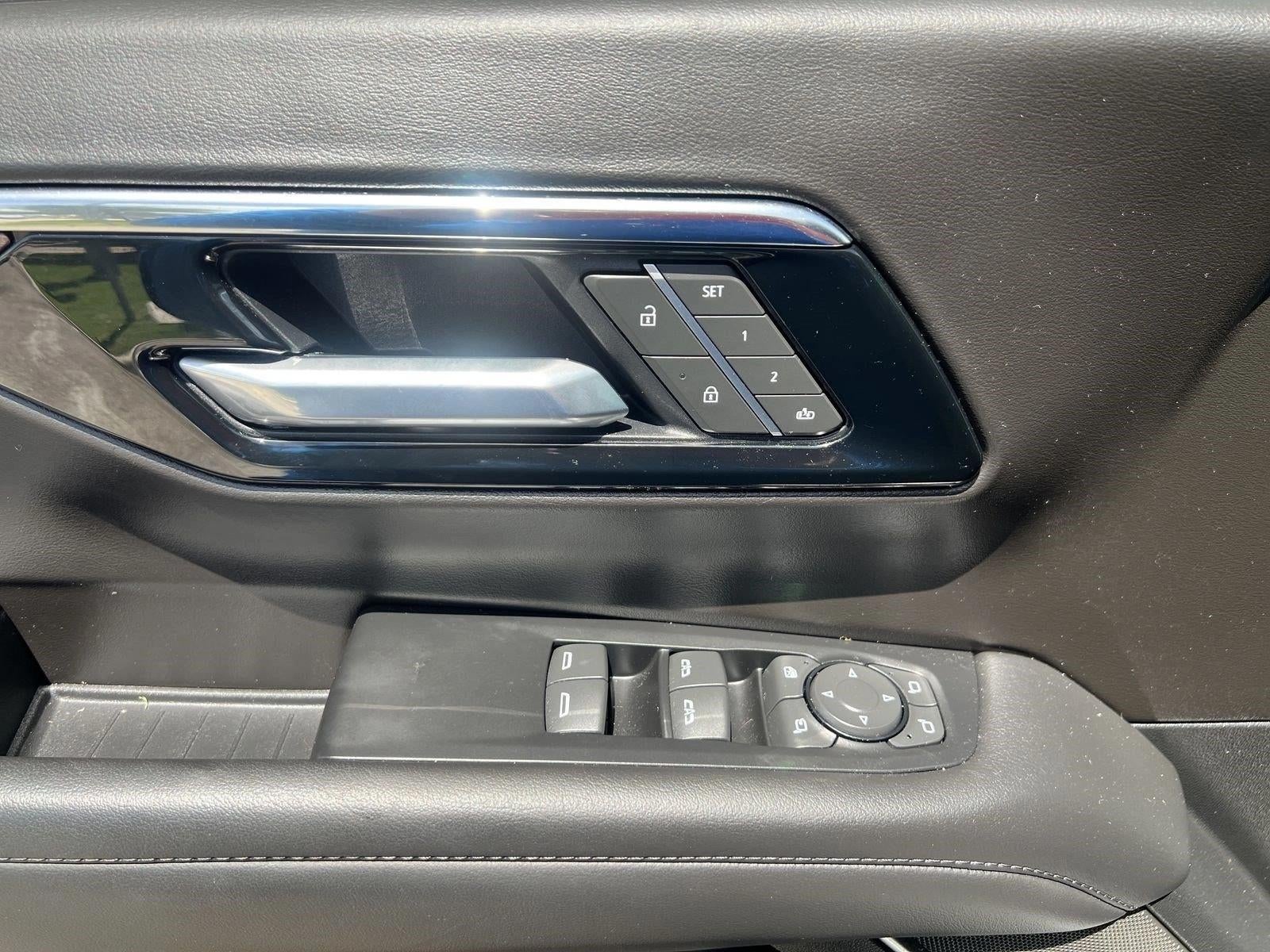 2025 Chevrolet Tahoe 2WD LT