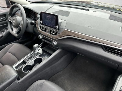 2024 Nissan Altima 2.5 SV Sedan