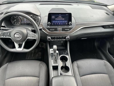 2024 Nissan Altima 2.5 SV Sedan