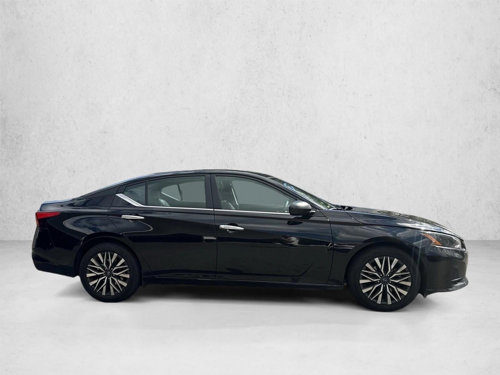 2024 Nissan Altima 2.5 SV Sedan