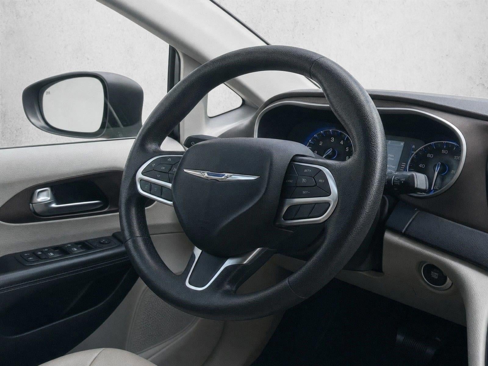 2021 Chrysler Voyager LXI FWD