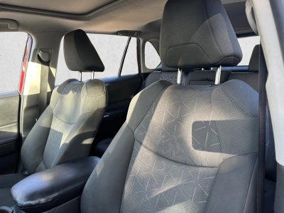 2021 Toyota RAV4 XLE FWD (GS)