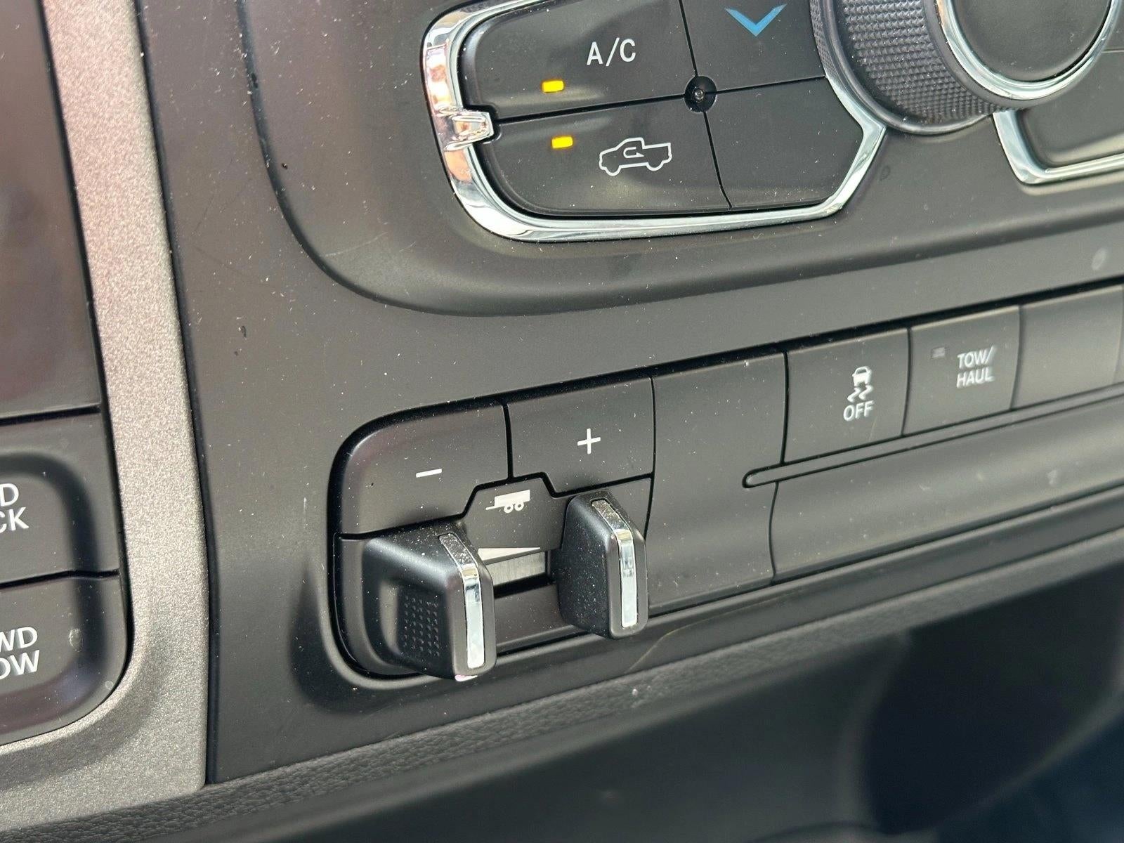 2023 RAM 1500 Classic Tradesman 4x4 Reg Cab 8' Box