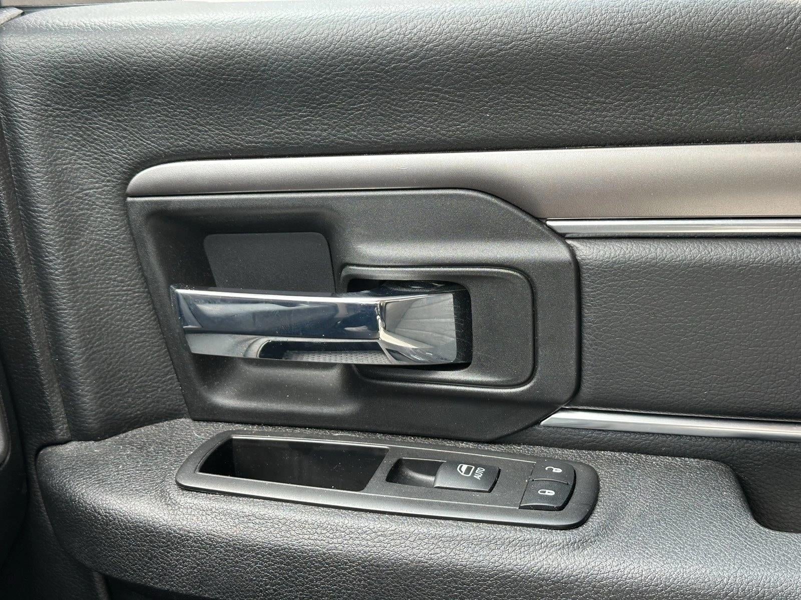 2023 RAM 1500 Classic Tradesman 4x4 Reg Cab 8' Box
