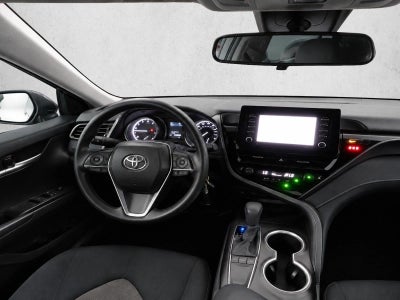 2024 Toyota Camry LE Auto (SE)