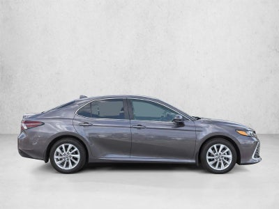 2024 Toyota Camry LE Auto (SE)