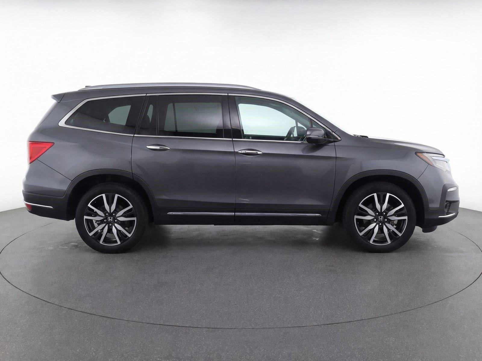 2022 Honda Pilot Touring 7-Passenger 2WD