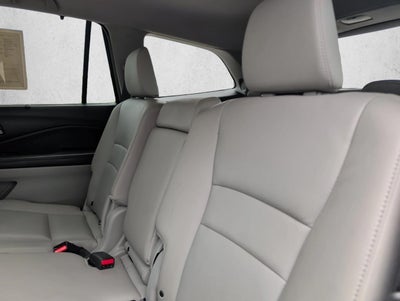 2016 Honda Pilot AWD Touring with DVD Rear Entertainment System and Navigation