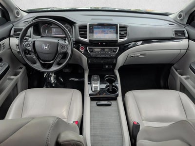 2016 Honda Pilot AWD Touring with DVD Rear Entertainment System and Navigation