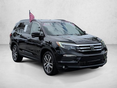 2016 Honda Pilot AWD Touring with DVD Rear Entertainment System and Navigation