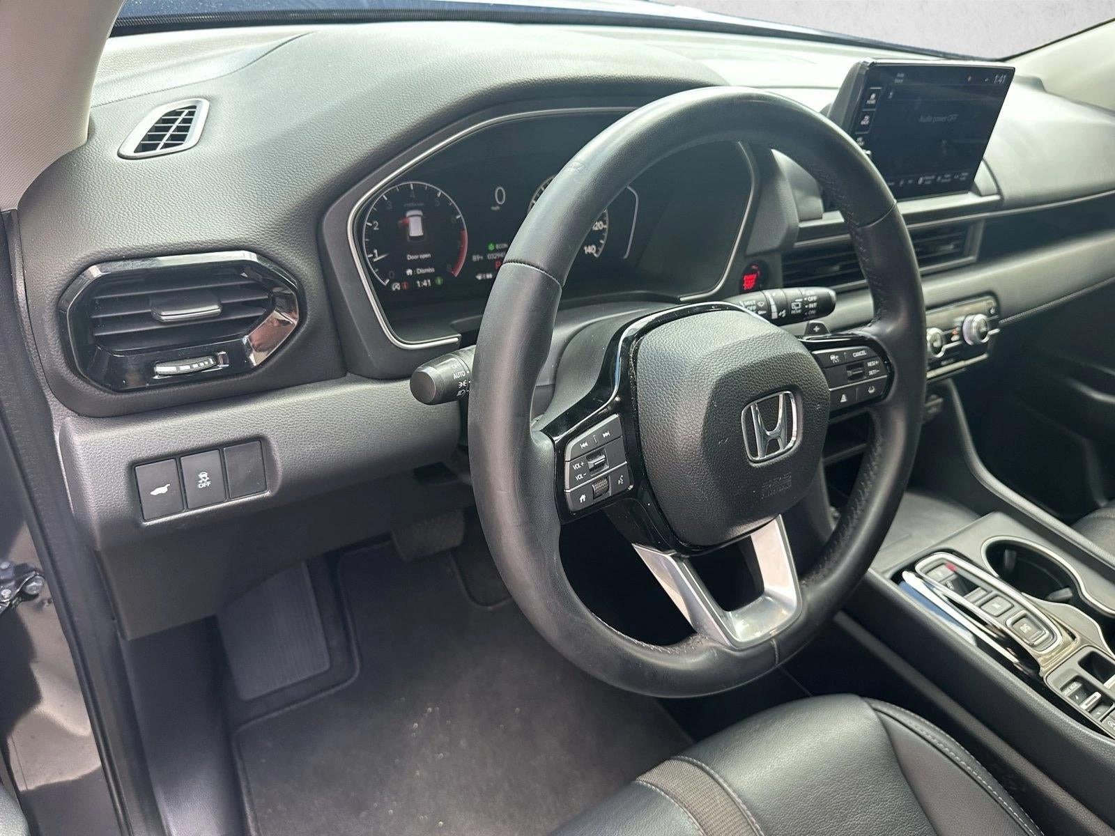 2023 Honda Pilot Touring 2WD