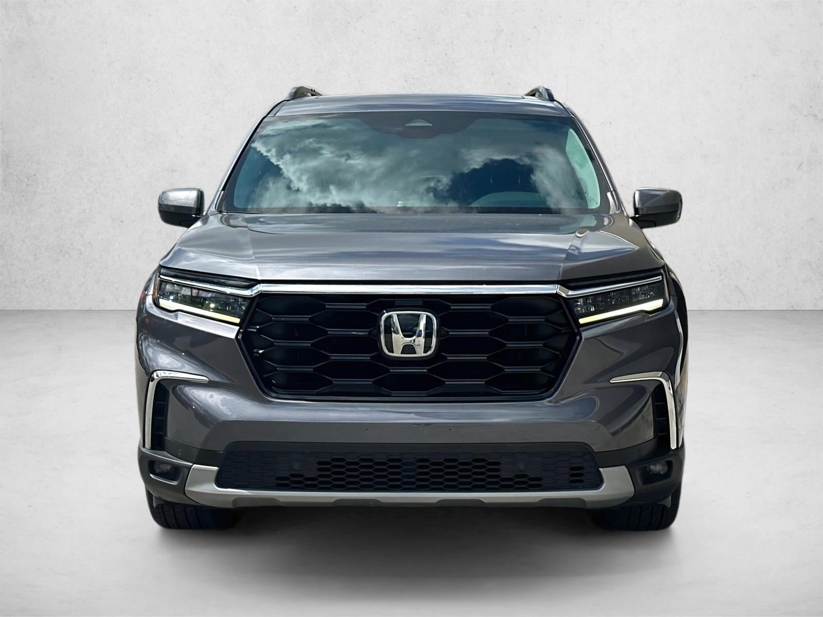 2023 Honda Pilot Touring 2WD