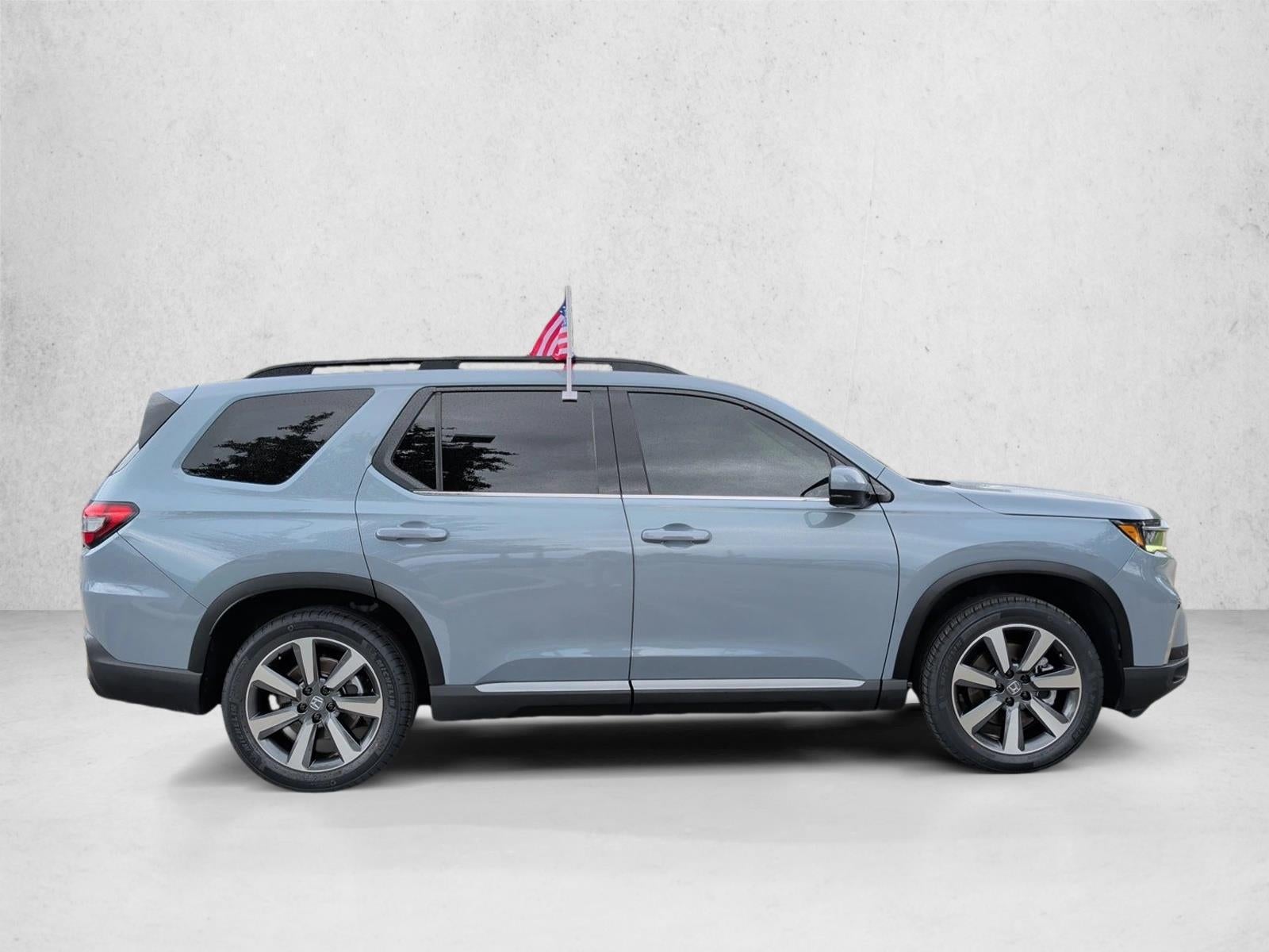 2024 Honda Pilot Touring 2WD