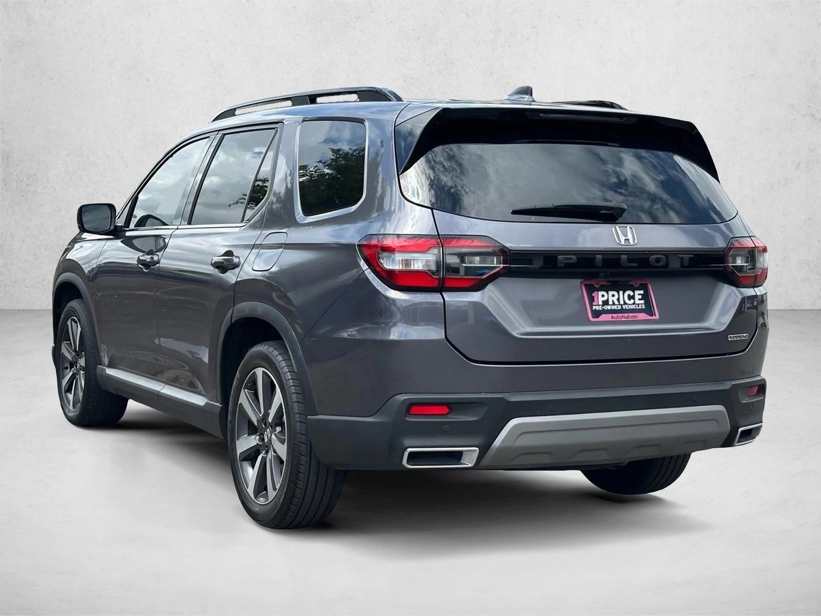 2024 Honda Pilot Touring 2WD