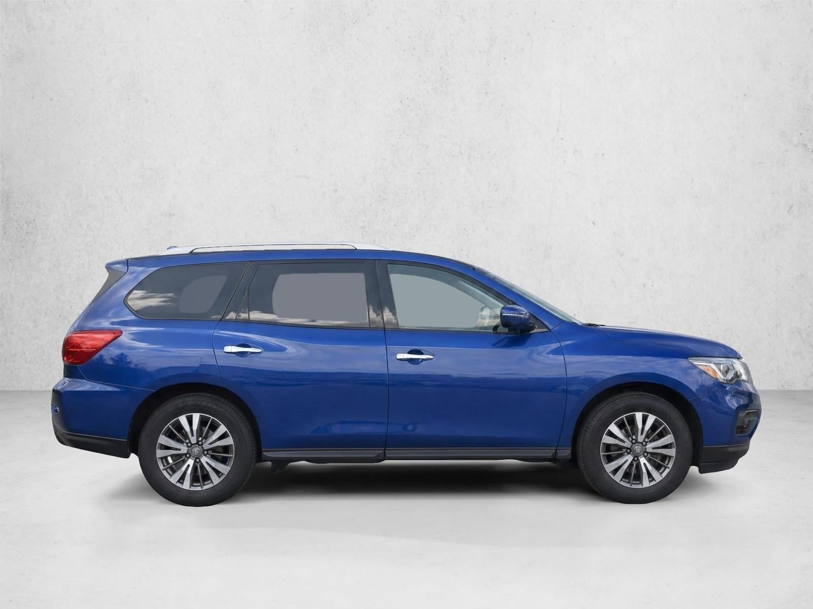 2020 Nissan Pathfinder FWD SV