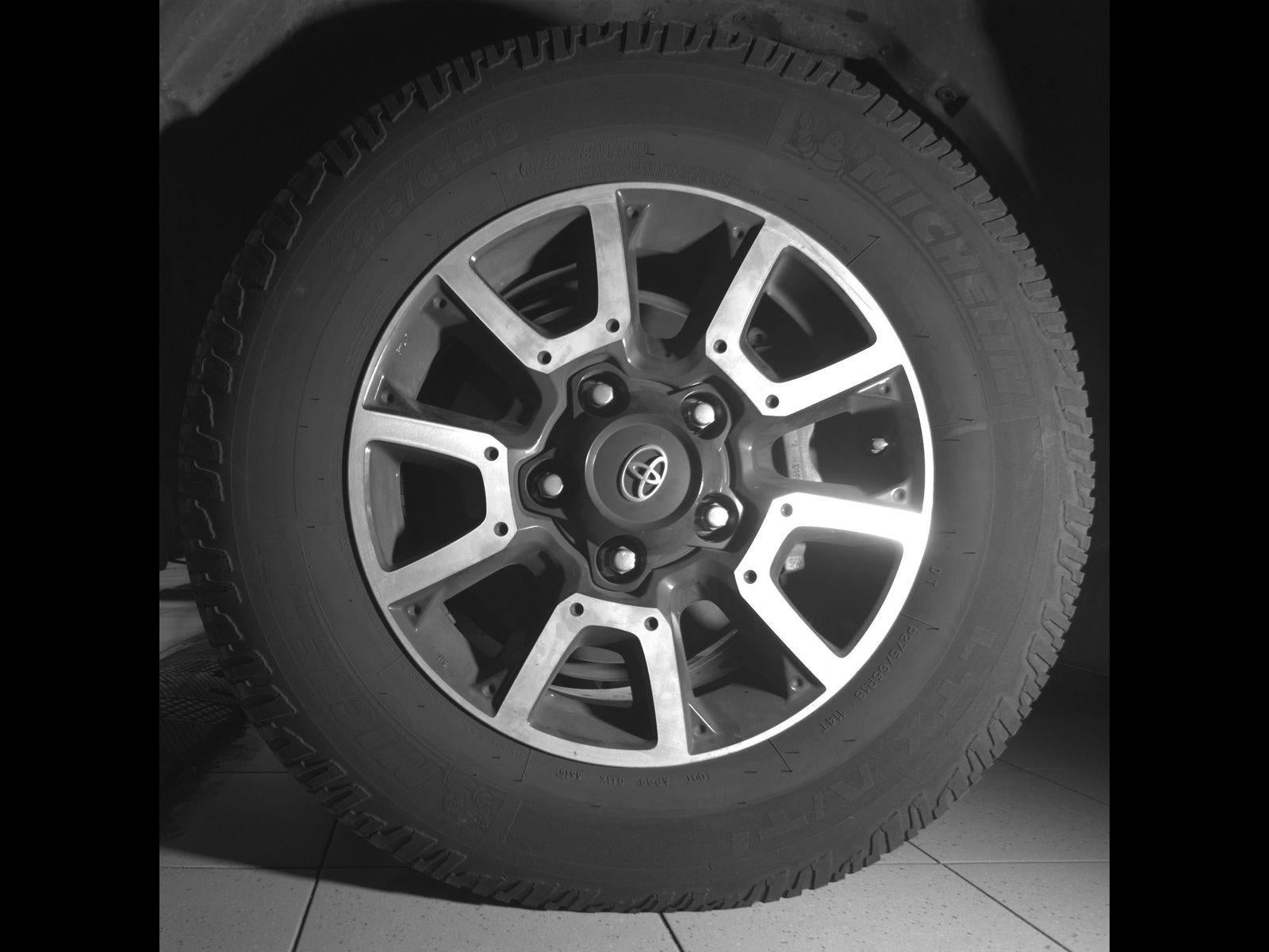 2020 Toyota Tundra 2WD 2WD Limited CrewMax 5.5' Bed 5.7L (GS)