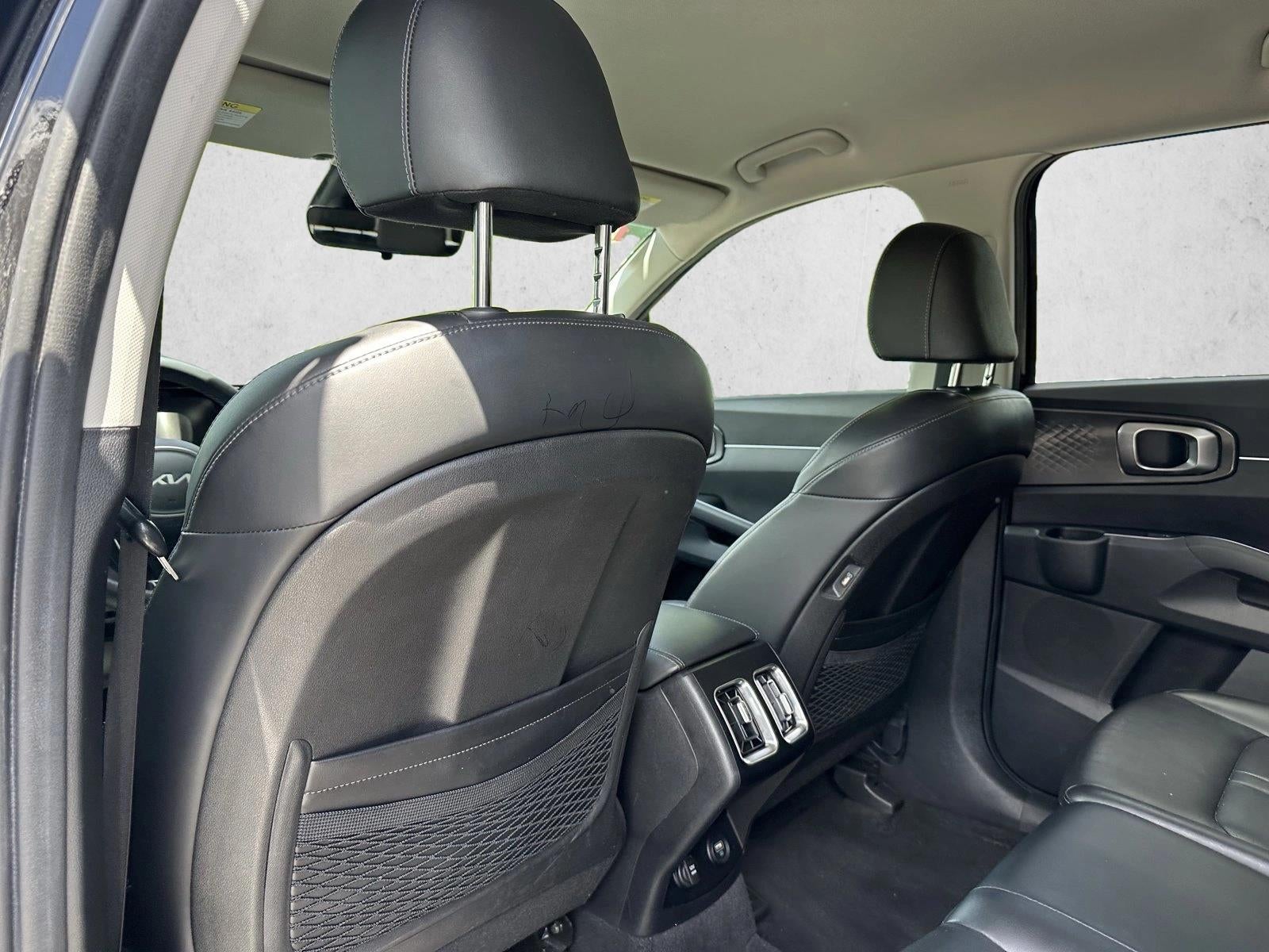 2023 Kia Sorento S FWD