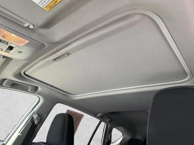 2017 Toyota RAV4 XLE FWD (GS)