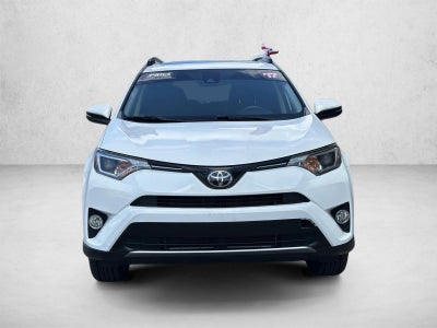 2017 Toyota RAV4 XLE FWD (GS)