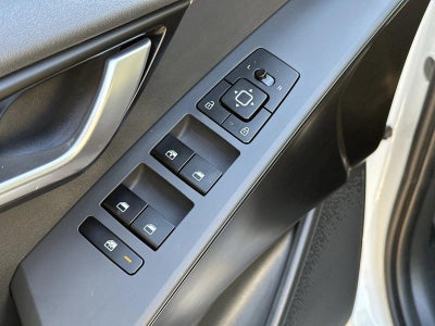 2023 Kia Niro LX FWD