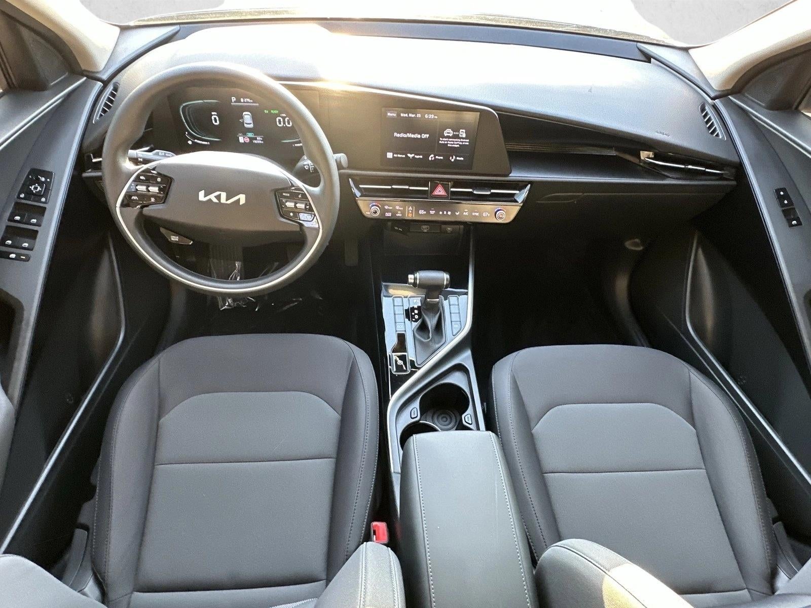 2023 Kia Niro LX FWD