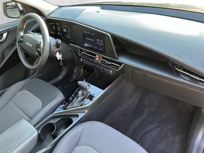2023 Kia Niro LX FWD