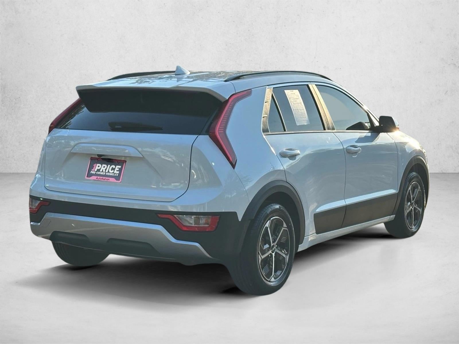 2023 Kia Niro LX FWD