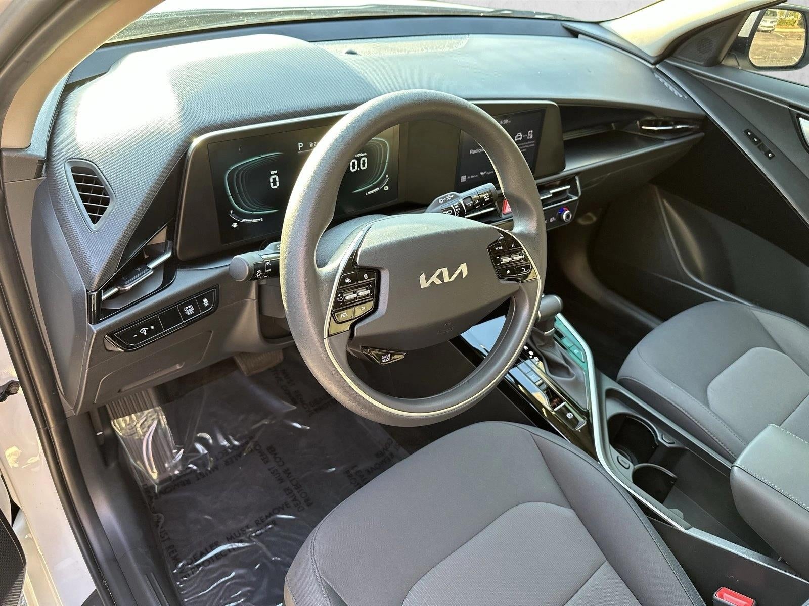 2023 Kia Niro LX FWD