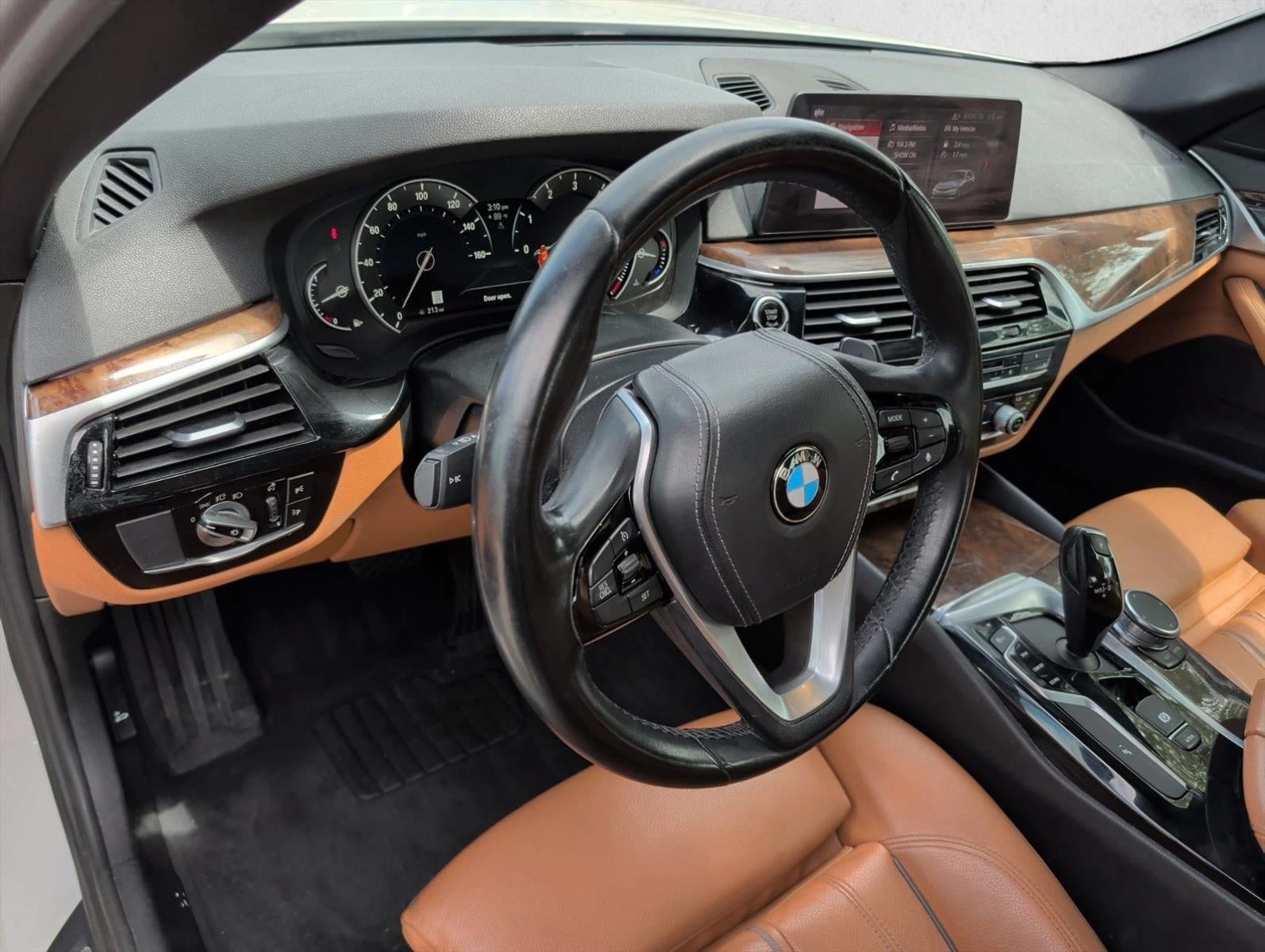 2019 BMW 540i Sedan