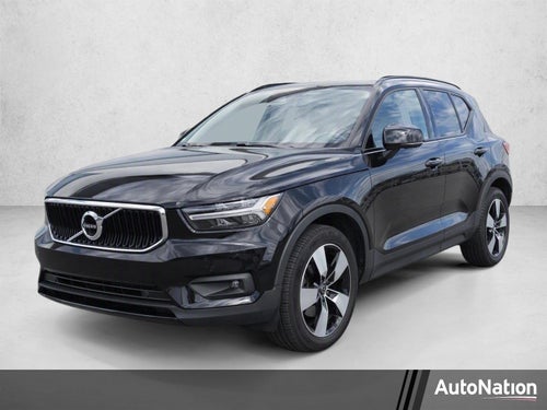 2021 Volvo XC40 T5 AWD Momentum
