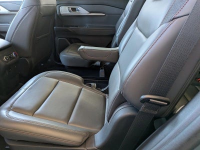 2025 Ford Explorer Active RWD