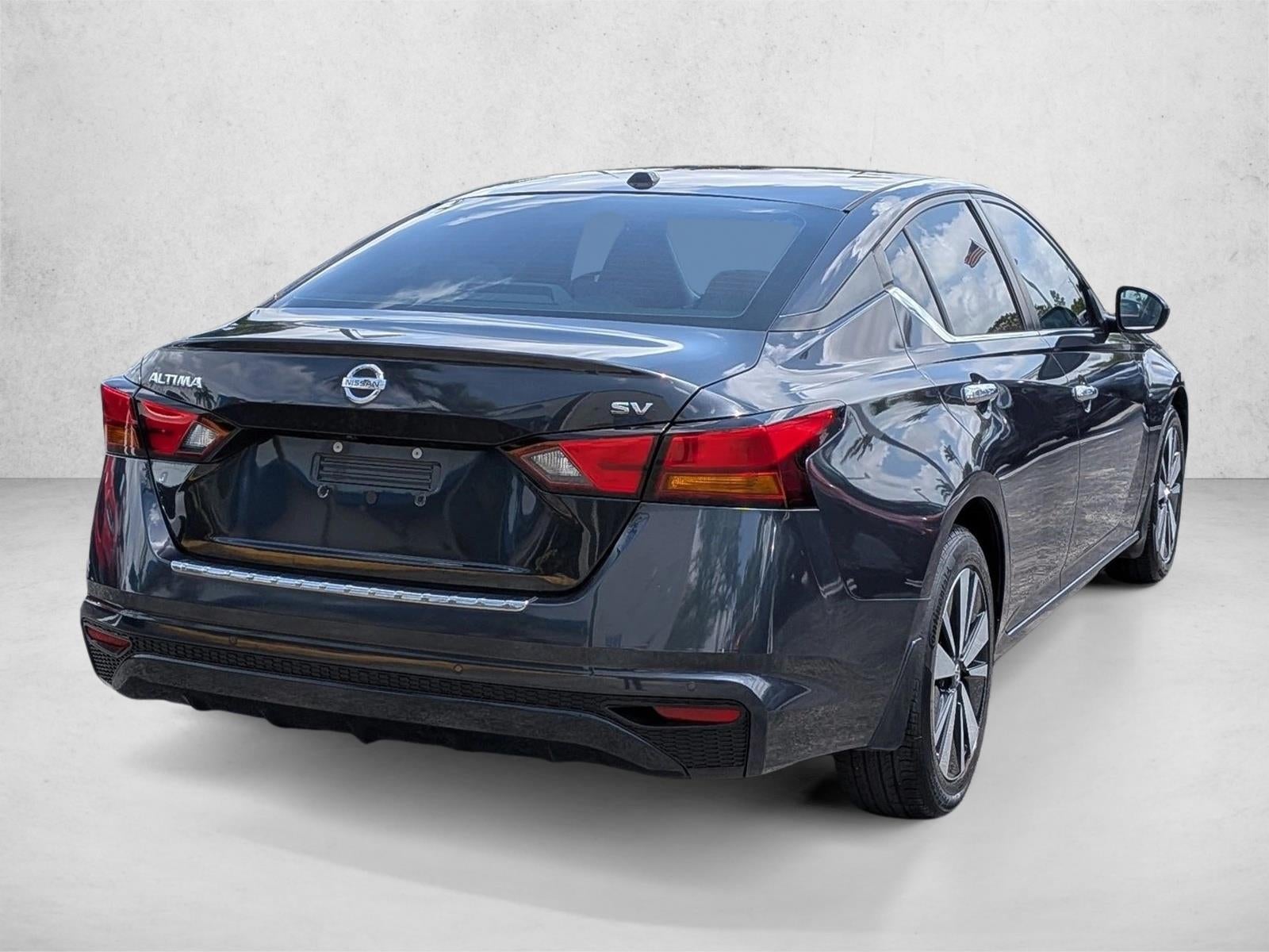 2021 Nissan Altima 2.5 SV Sedan