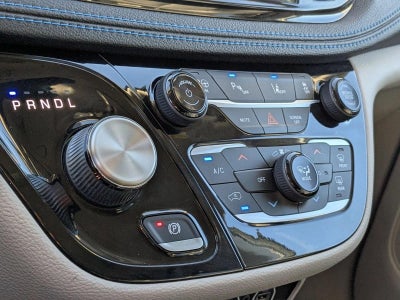 2021 Chrysler Pacifica Hybrid Touring L FWD