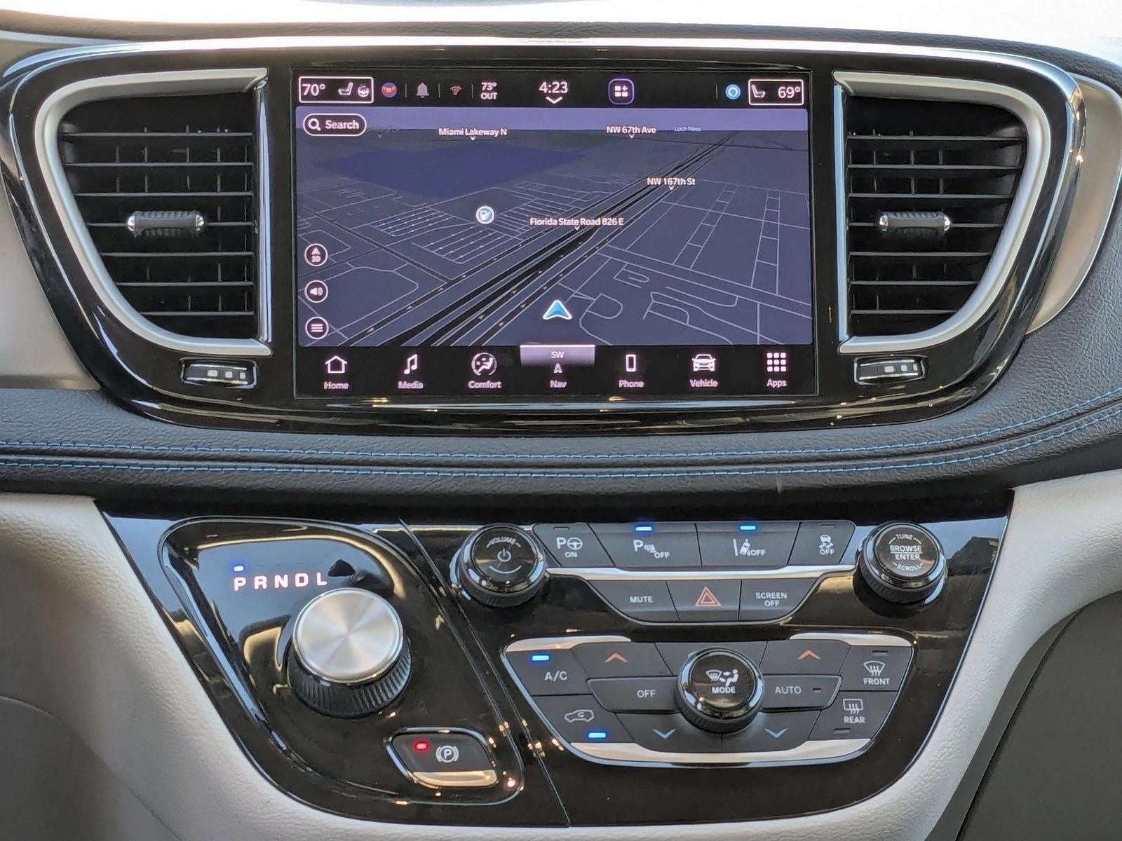 2021 Chrysler Pacifica Hybrid Touring L FWD