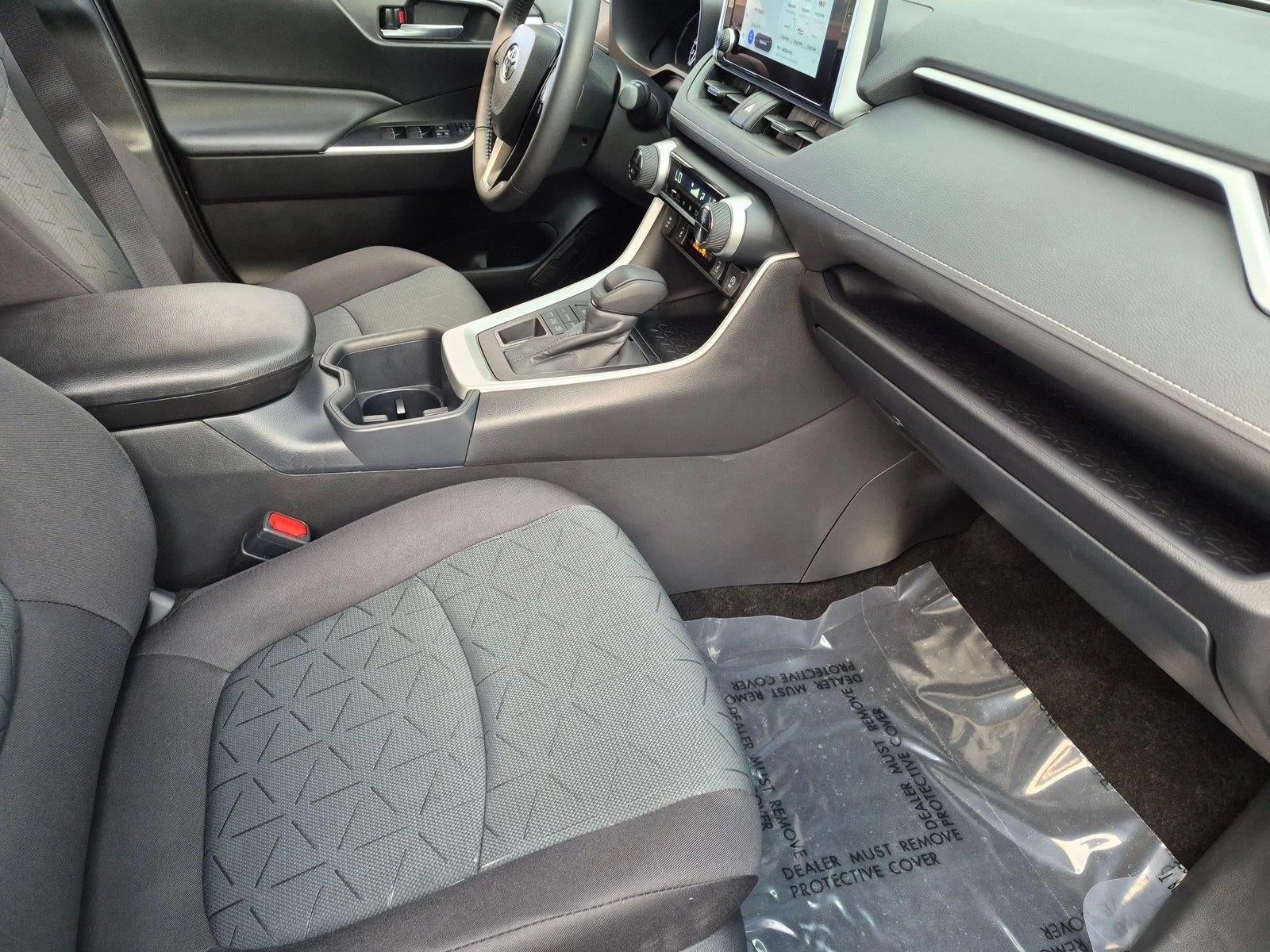 2025 Toyota RAV4 XLE AWD (Natl)