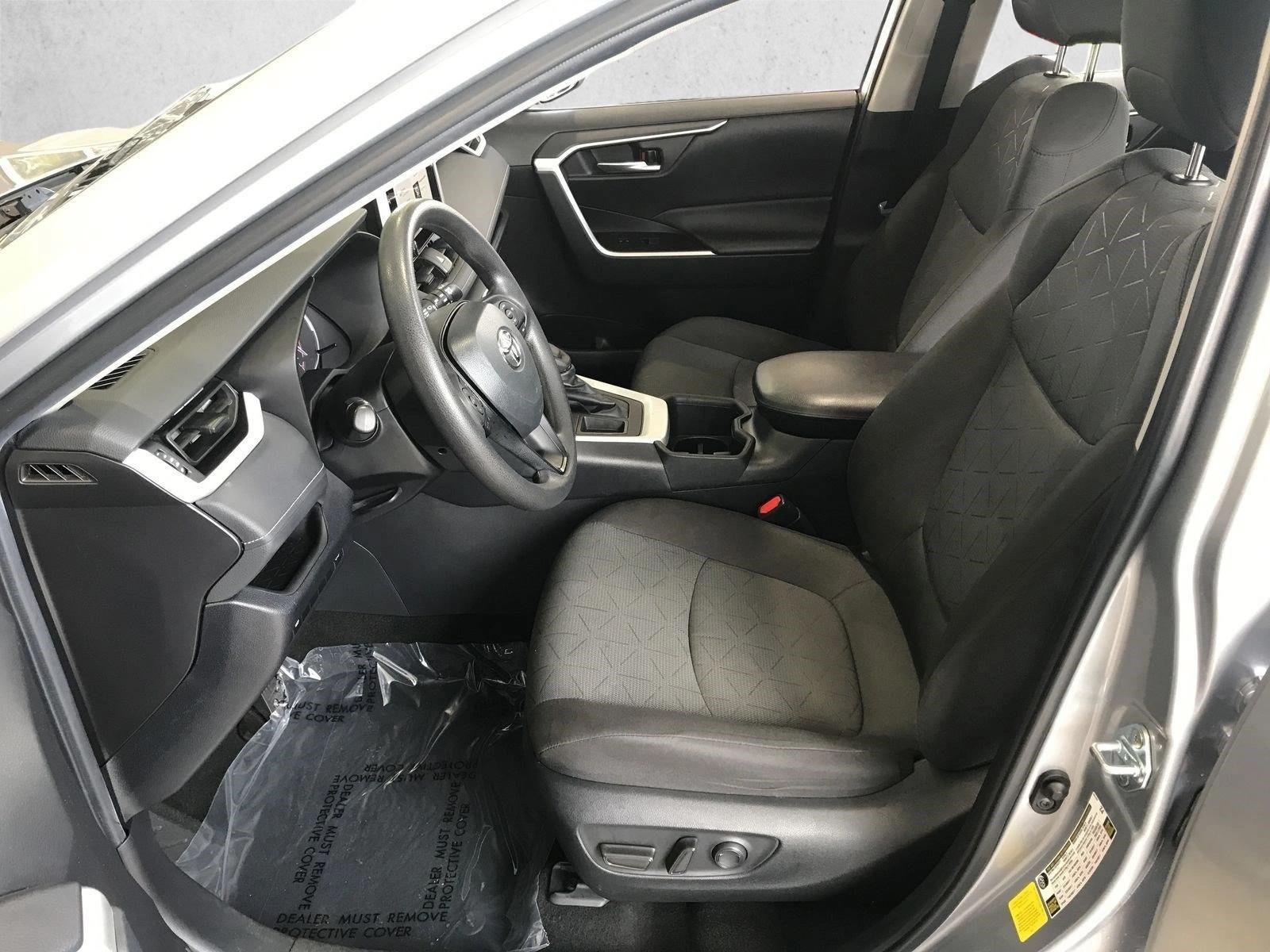 2023 Toyota RAV4 XLE FWD (GS)