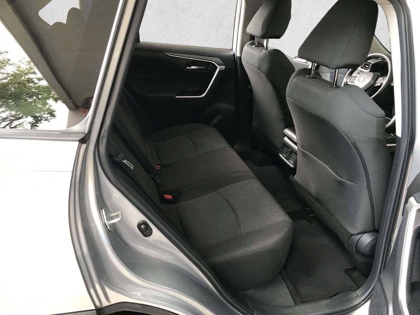 2023 Toyota RAV4 XLE FWD (GS)