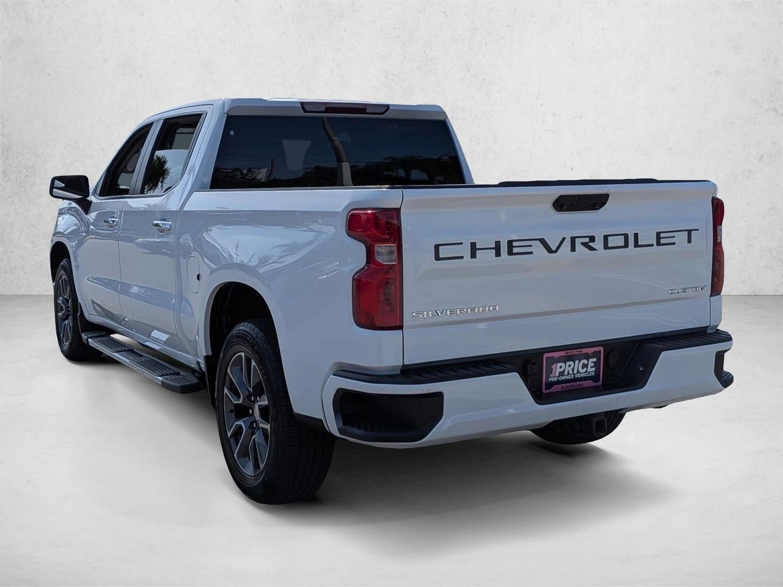 2022 Chevrolet Silverado 1500 Crew Cab Short Box 2-Wheel Drive Custom