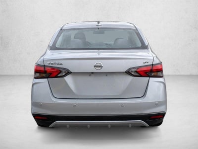 2021 Nissan Versa SV CVT
