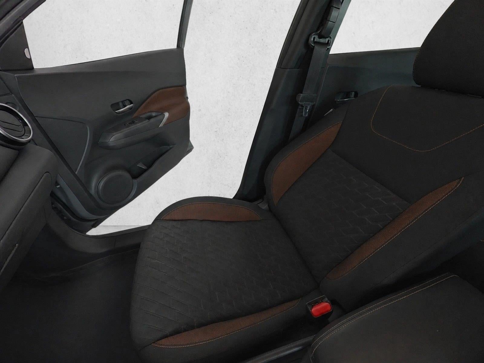 2023 Nissan Kicks SR FWD