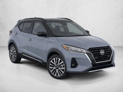 2023 Nissan Kicks SR FWD