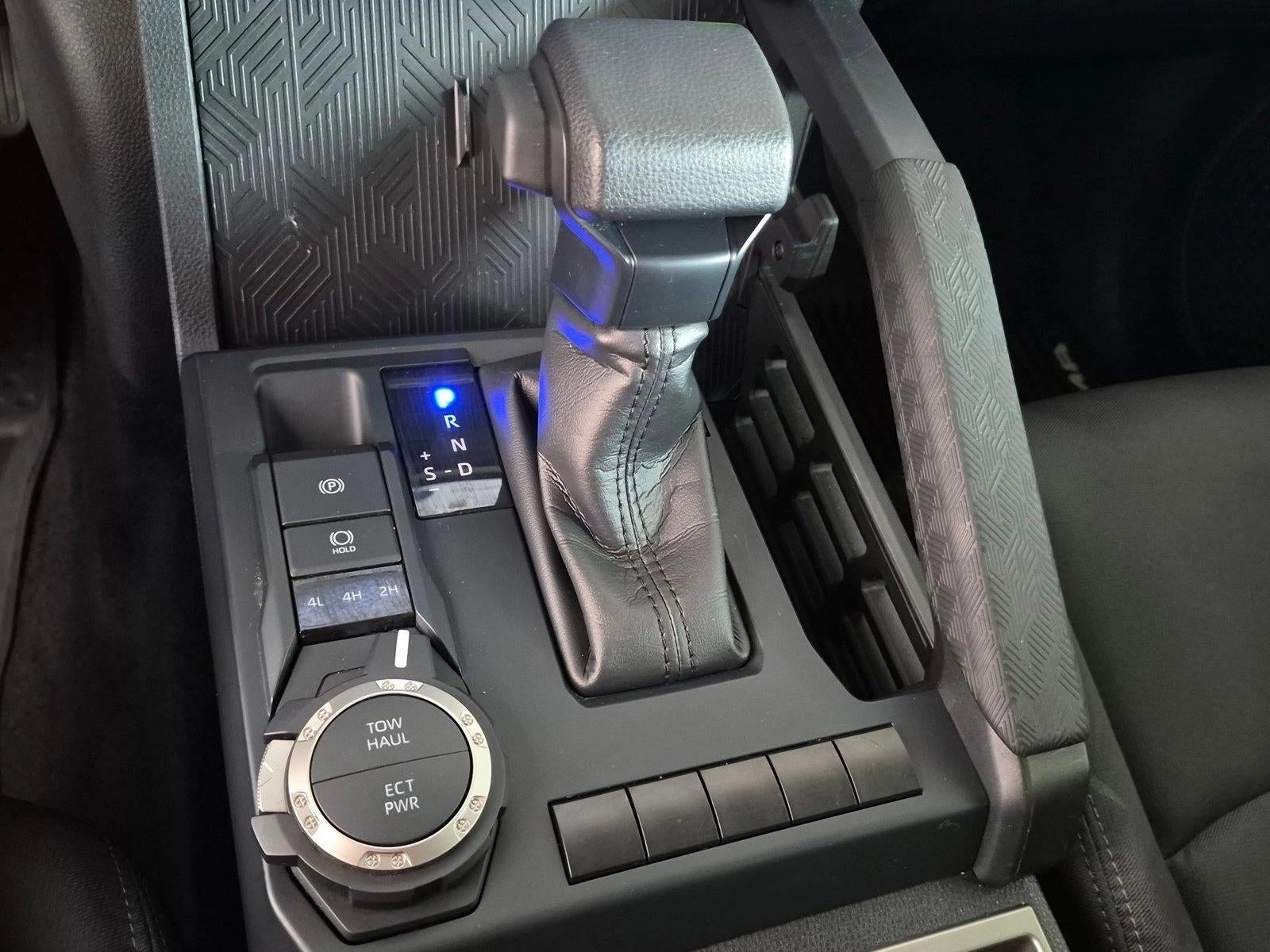2024 Toyota Tacoma 4WD 4WD SR5 Double Cab 5' Bed AT (Natl)