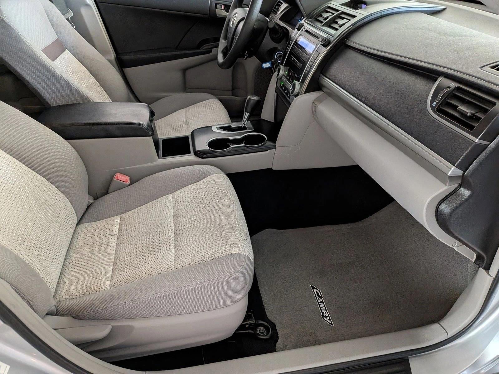 2012 Toyota Camry 4dr Sdn I4 Auto L (Natl)