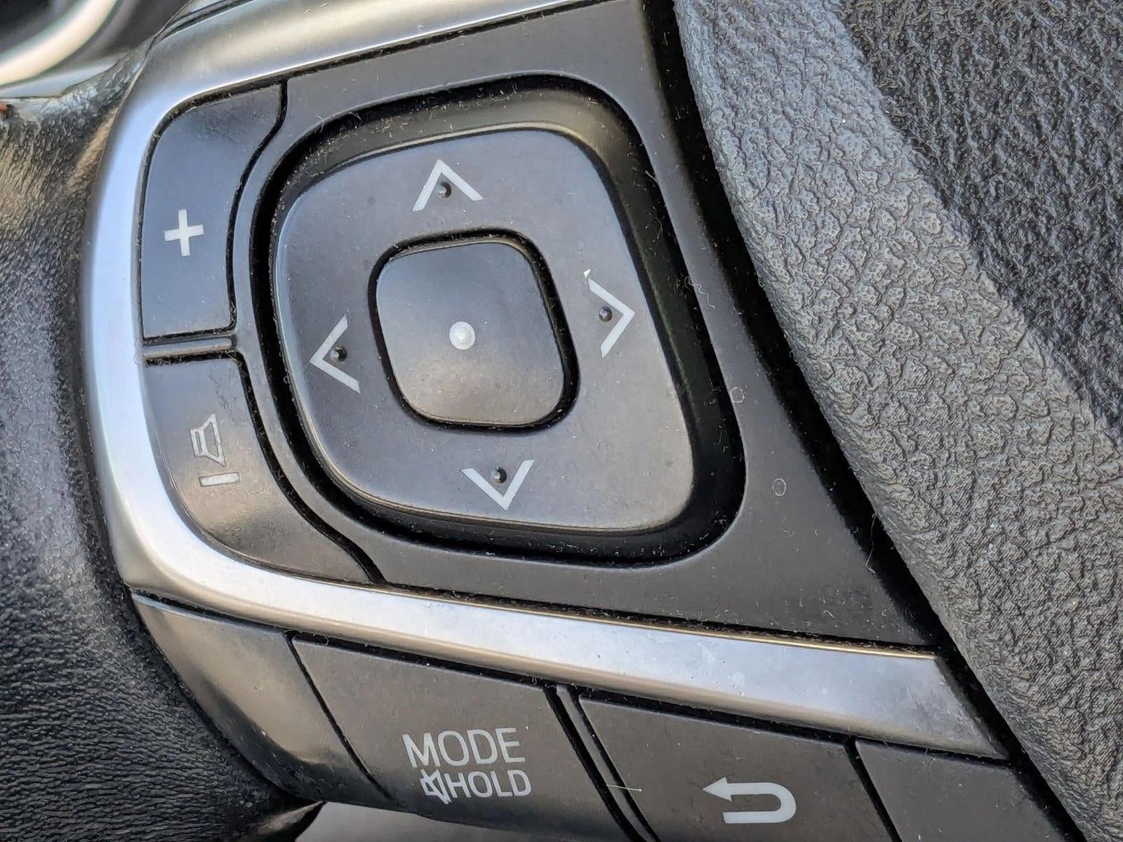 2015 Toyota Camry 4dr Sdn I4 Auto SE (SE)