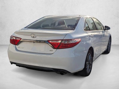 2015 Toyota Camry 4dr Sdn I4 Auto SE (SE)
