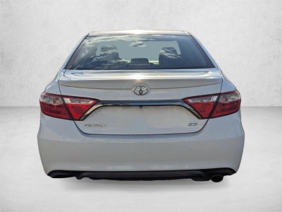 2015 Toyota Camry 4dr Sdn I4 Auto SE (SE)