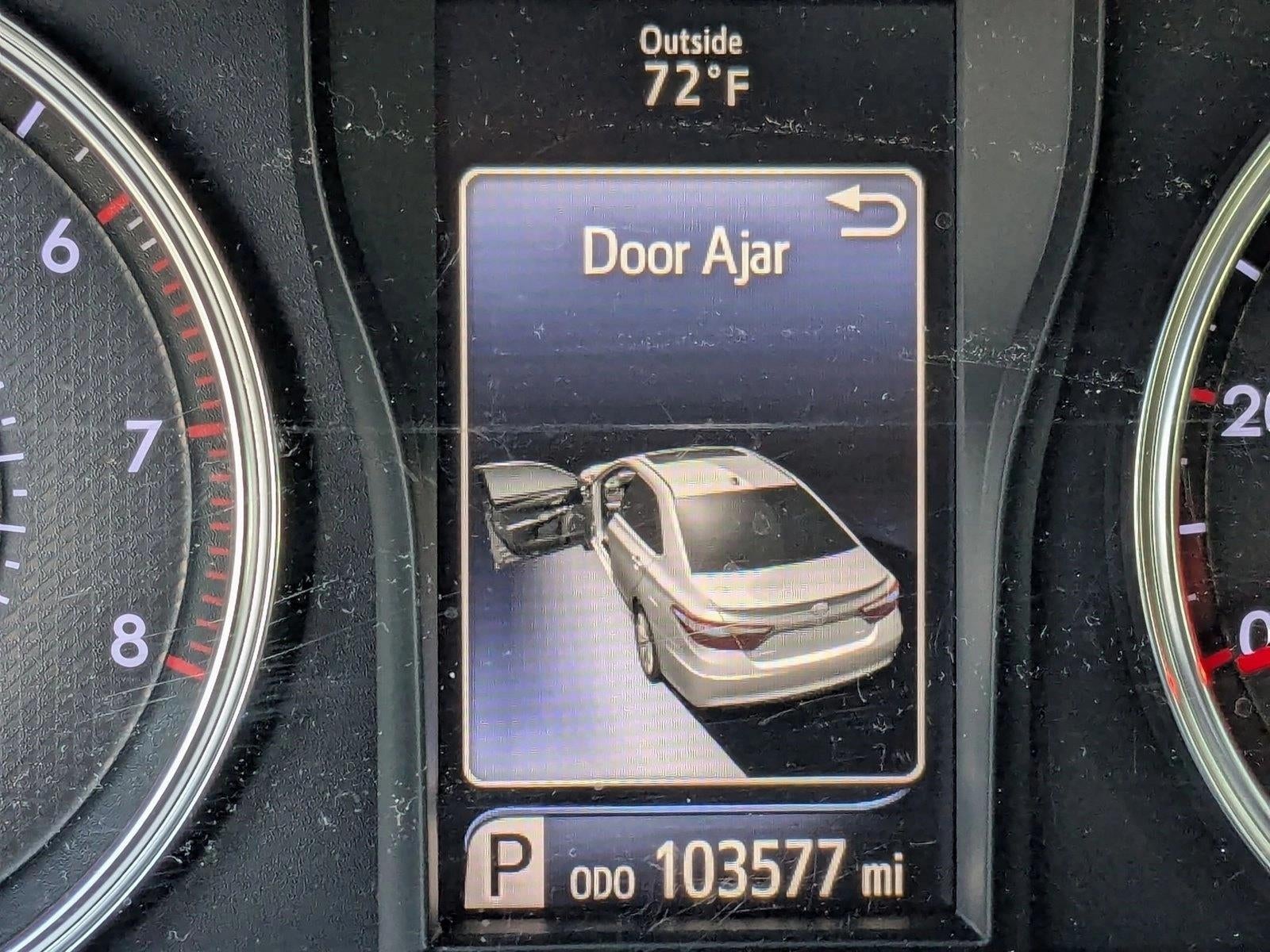 2015 Toyota Camry 4dr Sdn I4 Auto SE (SE)