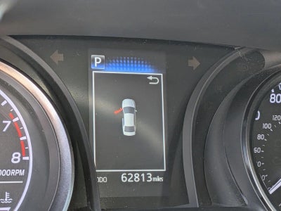 2021 Toyota Camry SE Auto (SE)