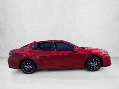 2021 Toyota Camry SE Auto (SE)