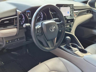 2022 Toyota Camry SE Auto (SE)